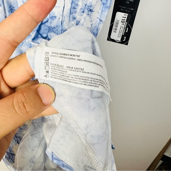 NWT Motion Blue& White Button Front Ruffle Pattern Midi Dress Women Size S - Picture 12 of 15